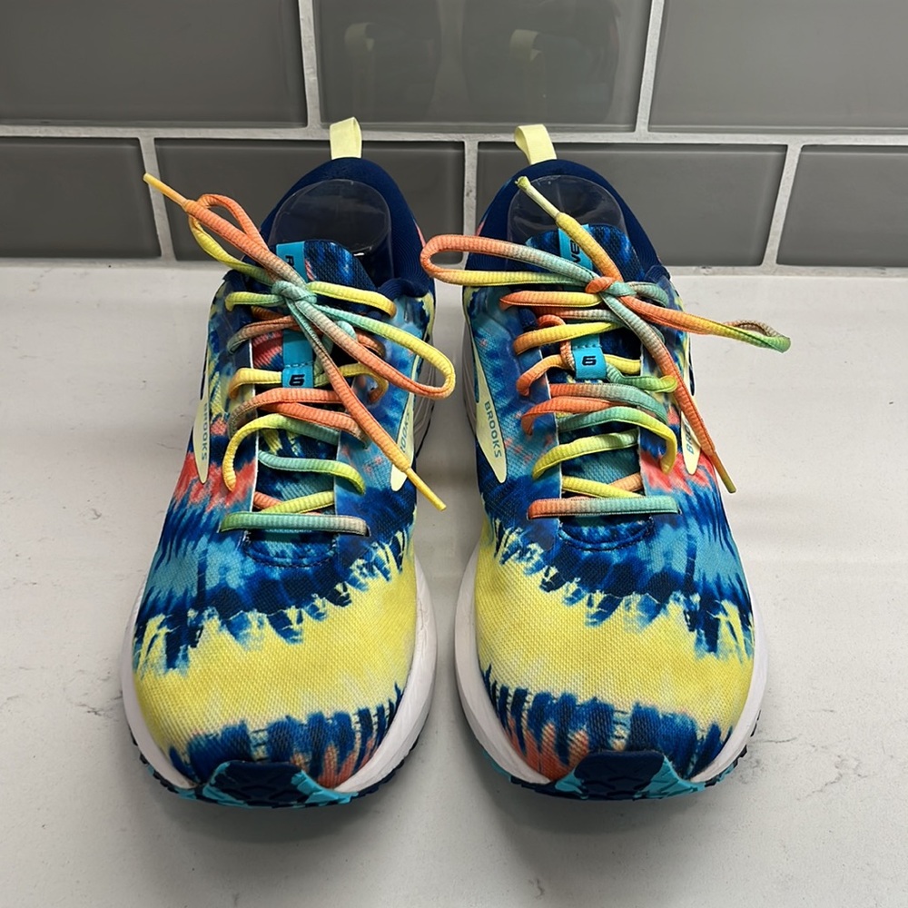Brooks Multicolor Athletic Shoes - Picture 2 of 11